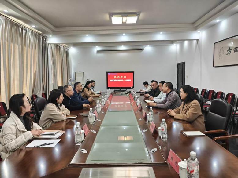 4a725b02125ac456c9145e2df49bf20d